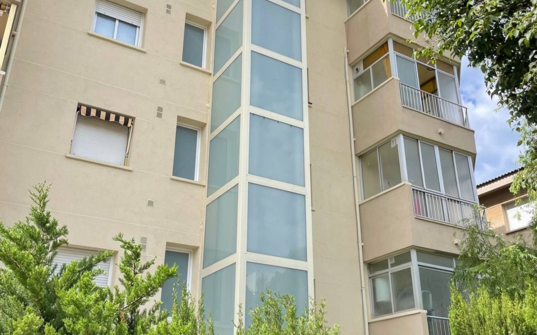 Segur de Calafell – Instal·lació de 2 ascensors adossats a l’edifici